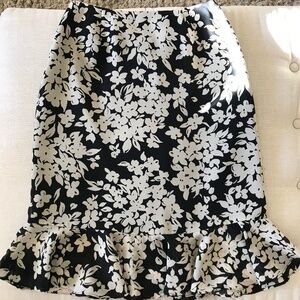 Casual Corner Annex Skirt